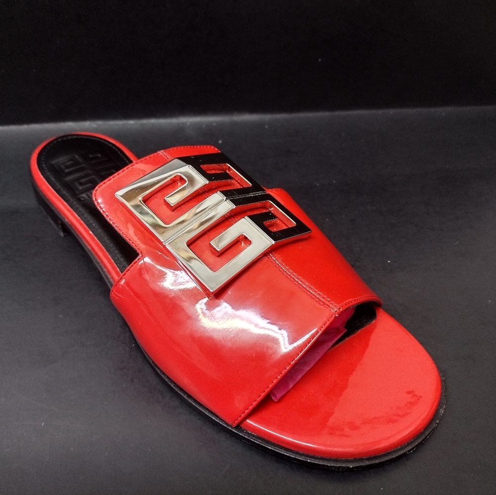 -GIVENCHY- 4G LOGO PATENT LEATHER FLAT MULES SIZE :7.5 (38 ) - Picture 2 of 11